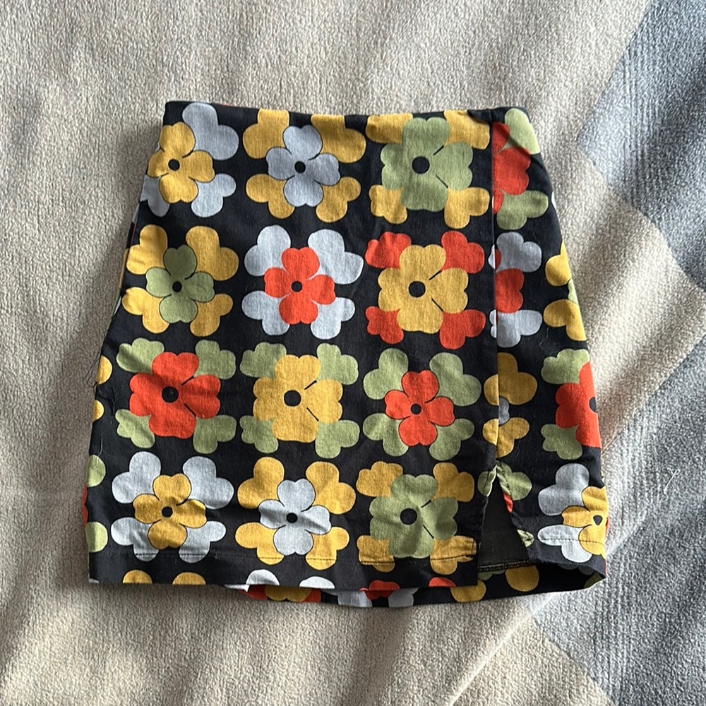 Urban Outfitters Retro Floral Skirt